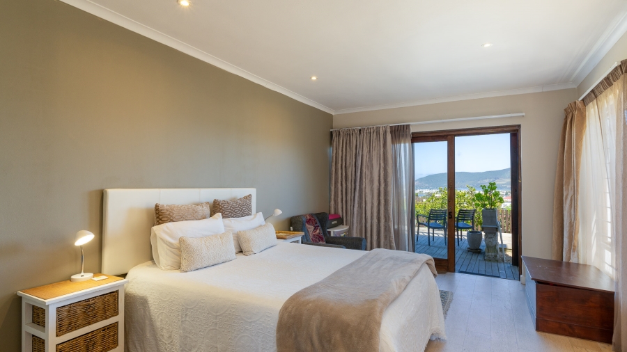 7 Bedroom Property for Sale in Knysna Central Western Cape